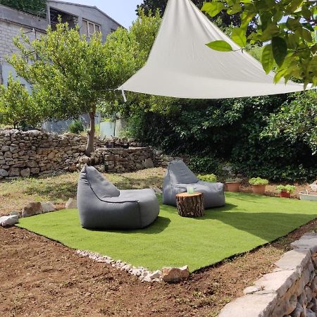 Holiday Home Jere Postira Bagian luar foto