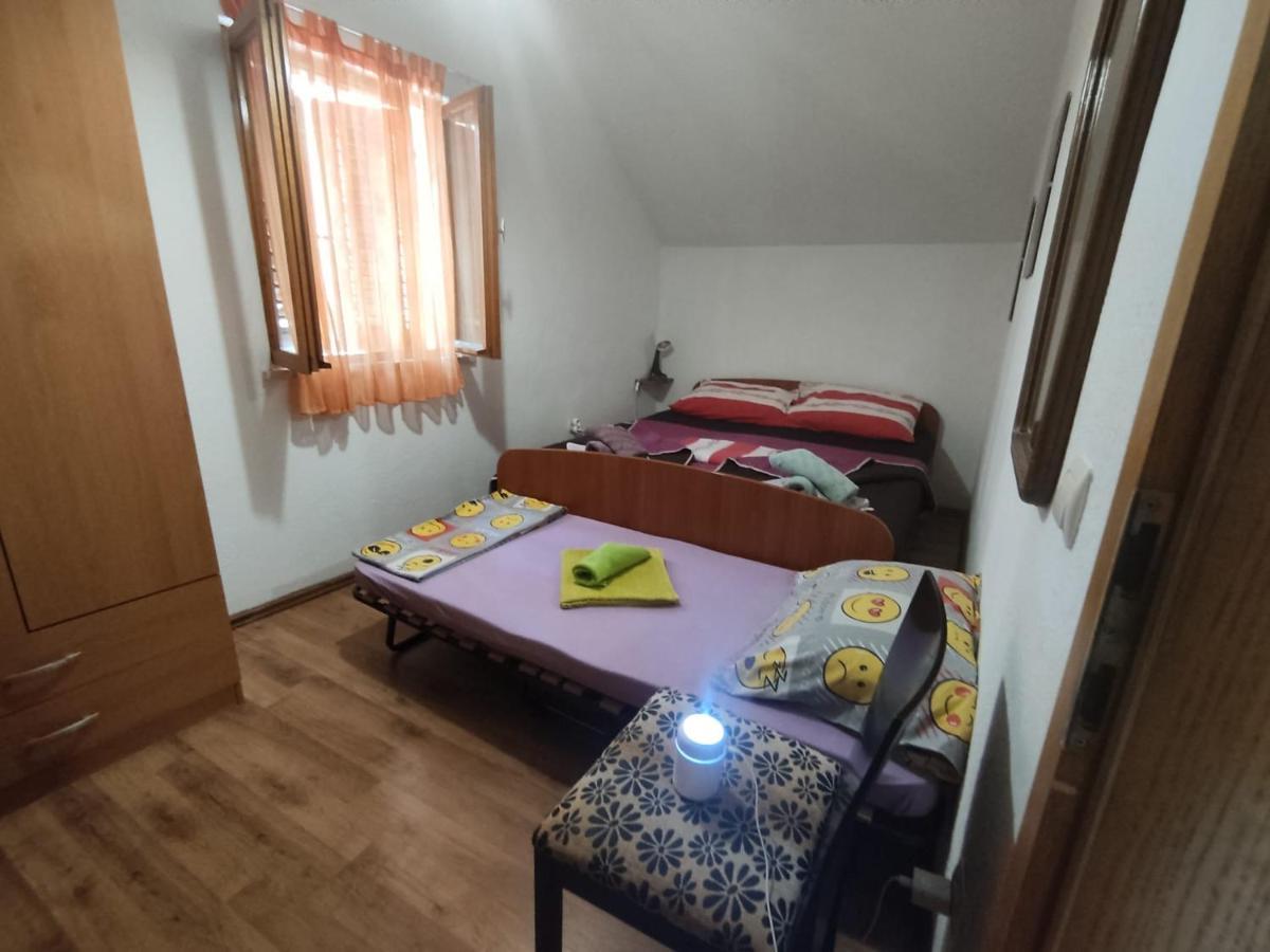 Holiday Home Jere Postira Bagian luar foto